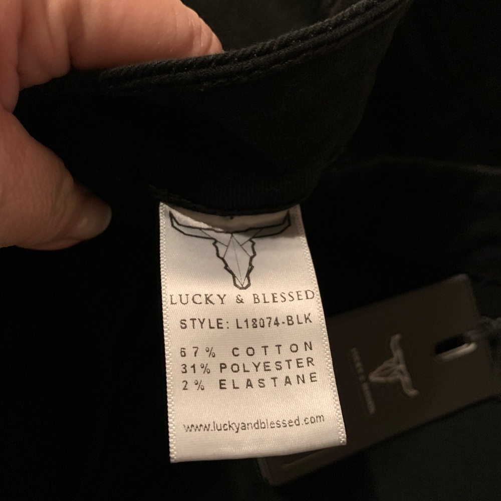 LAST PAIR! BLACK L&B Flare Leg Stretch Jeans. Very stylish and sexy jeans. - Picture 5 of 6